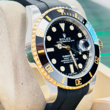 Luxury Inspired Diver Watch – Black Dial & Rubber Strap with Date Display
